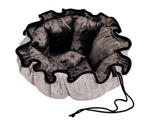 Small Dog or Cat Bed - Buttercup - Silver Treats